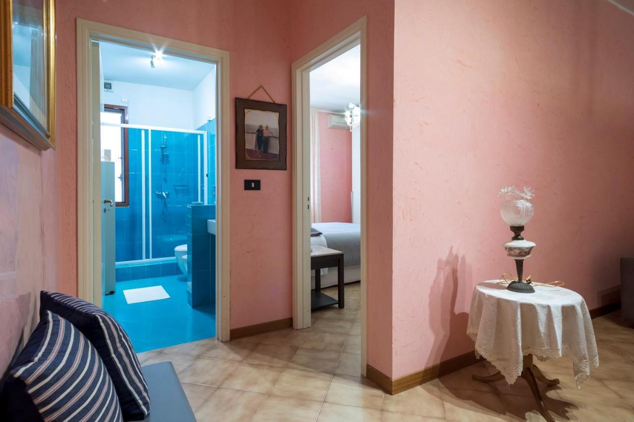 Family Friendly House Apartment Лече Екстериор снимка