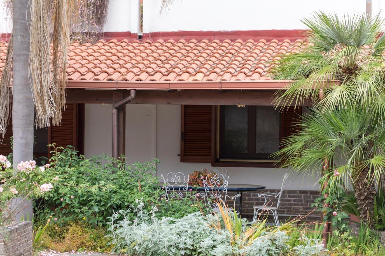 Family Friendly House Apartment Лече Екстериор снимка